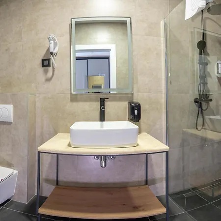 Sistems Hotel 4*